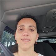 Profesora de primaria y/o profesora de castellano y catalán.